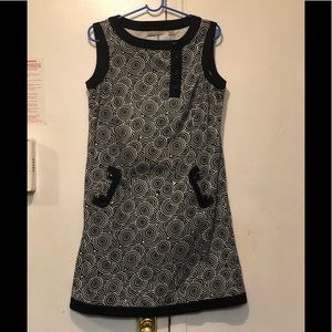 Kim Rogers black and white sleeveless dress